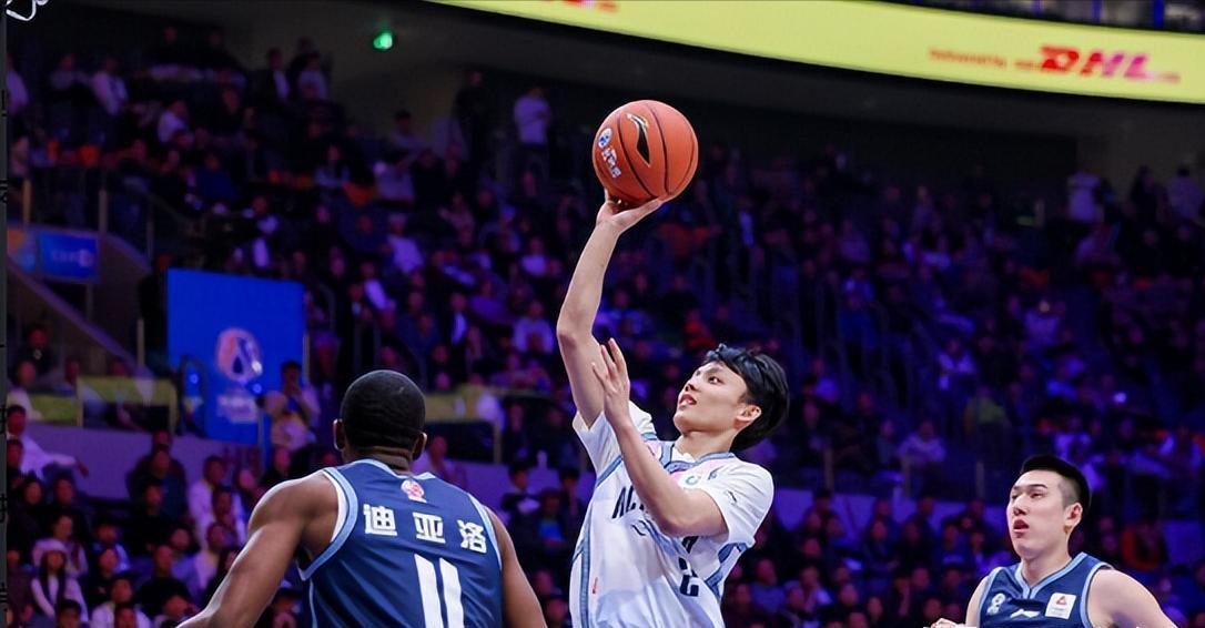 bob平台-广东男篮80:82输新疆，看看媒体怎么说，徐杰和胡明轩成罪魁祸首